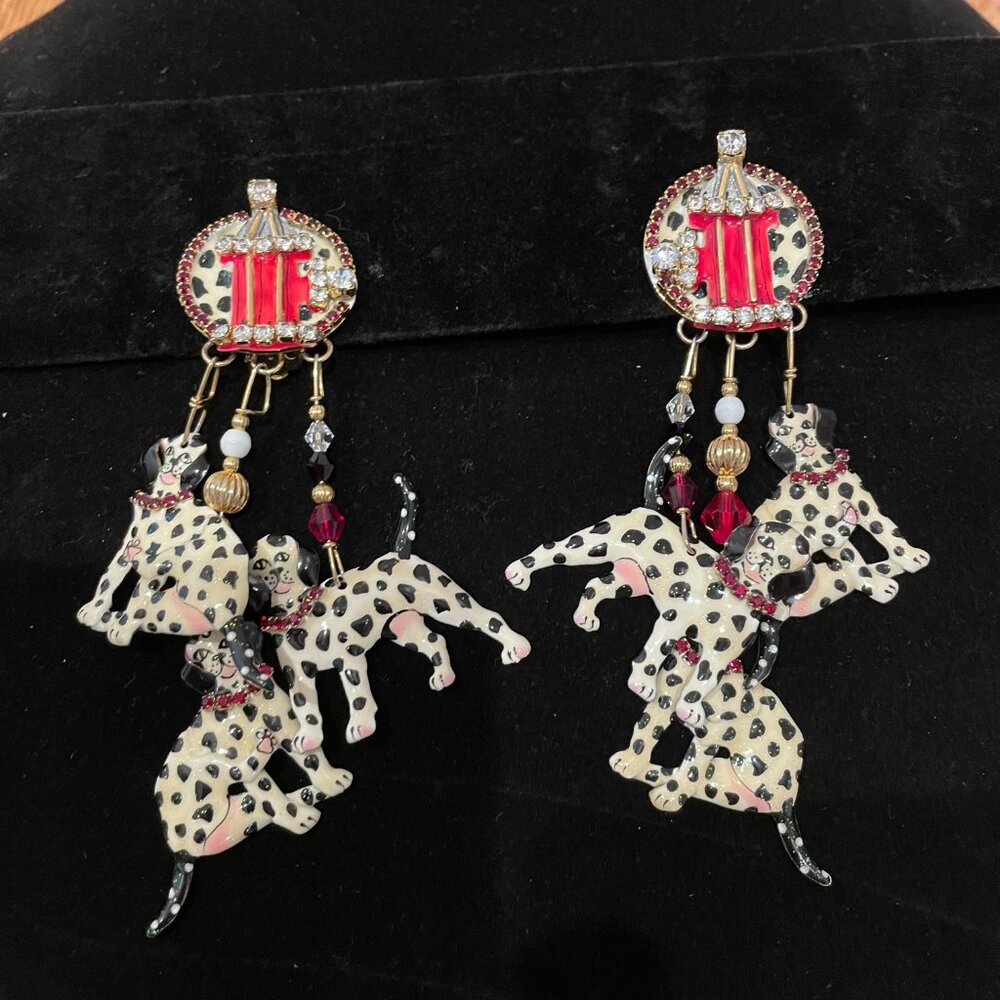 "Puppy Dots" Lunch at the Ritz clip-on earrings--one broken